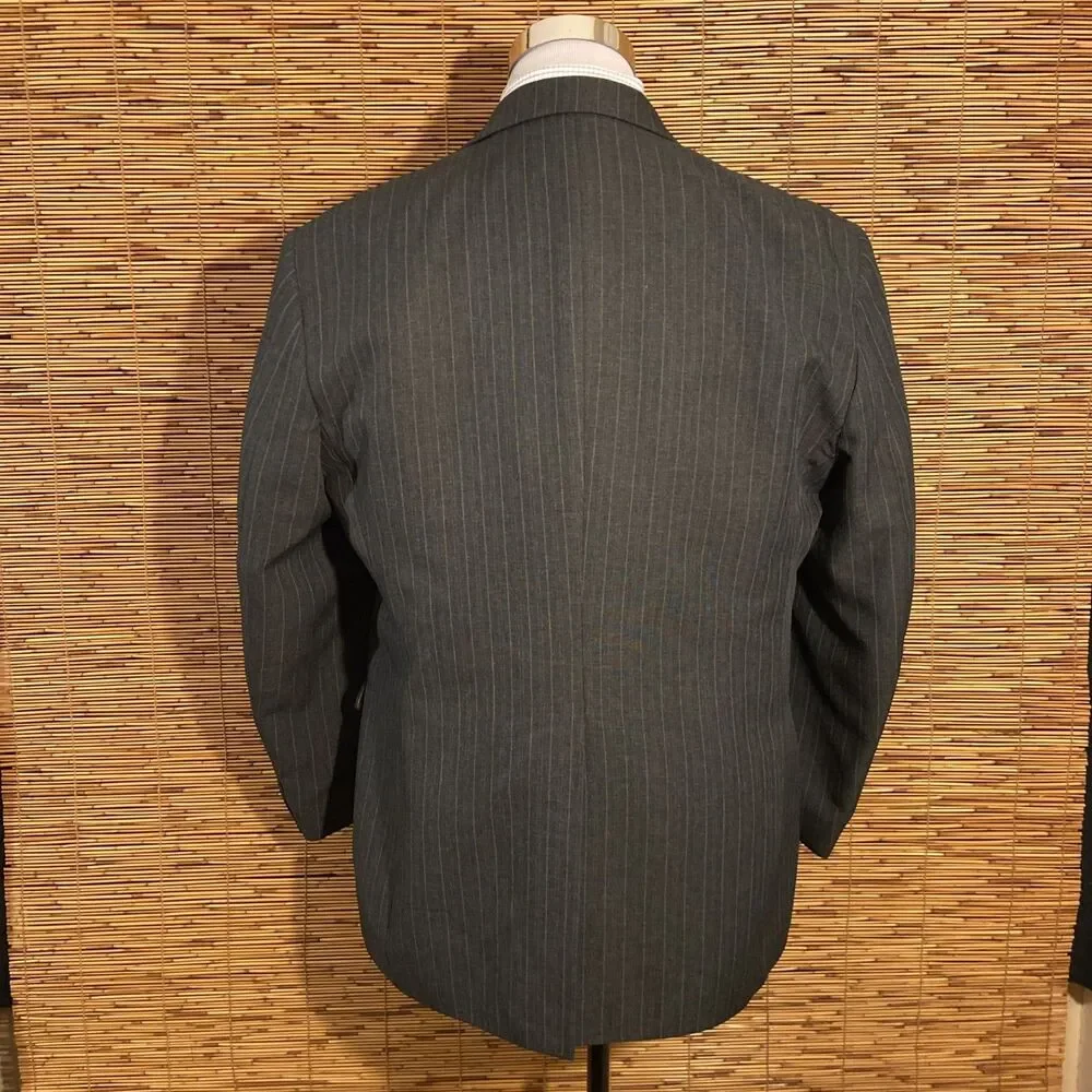Luxury Wool Blend 2PC Suit Men’s Size 44 Gray Strip Business Wedding Formal
